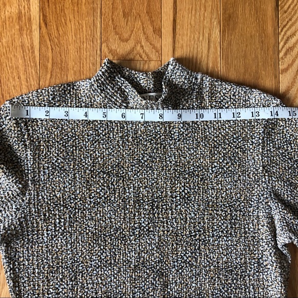 Ness Fine Popcorn Textured Mock Neck Long Sleeve Top - Picture 8 of 10